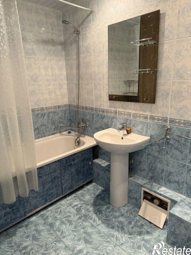 2-комн квартира улица Аблукова, 103,  д. 103