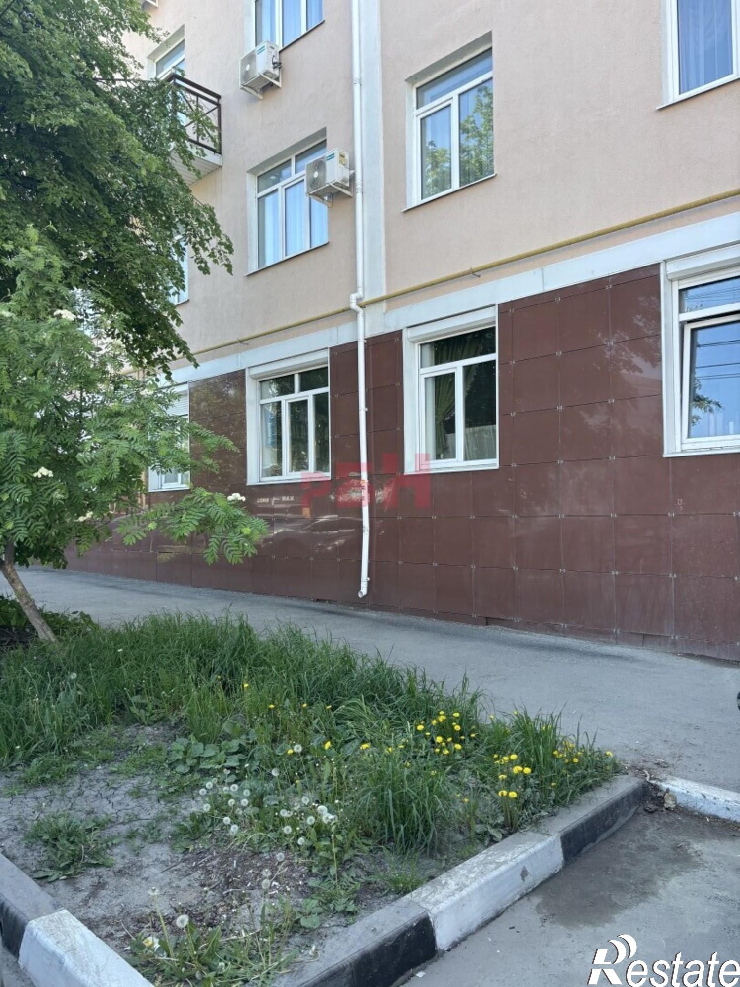 Купить торговое помещение за 45 900 000 рублей на Андрея Блаженного ул.