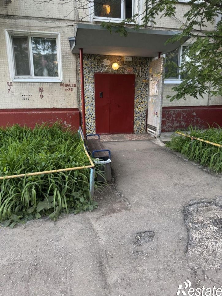 3-комн квартира ул Ефремова, 105,  д. 105