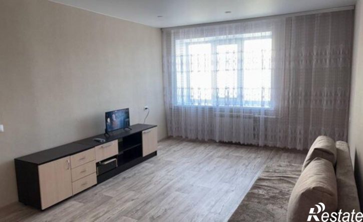 1-комн квартира Хрустальная улица, 64,  д. 64