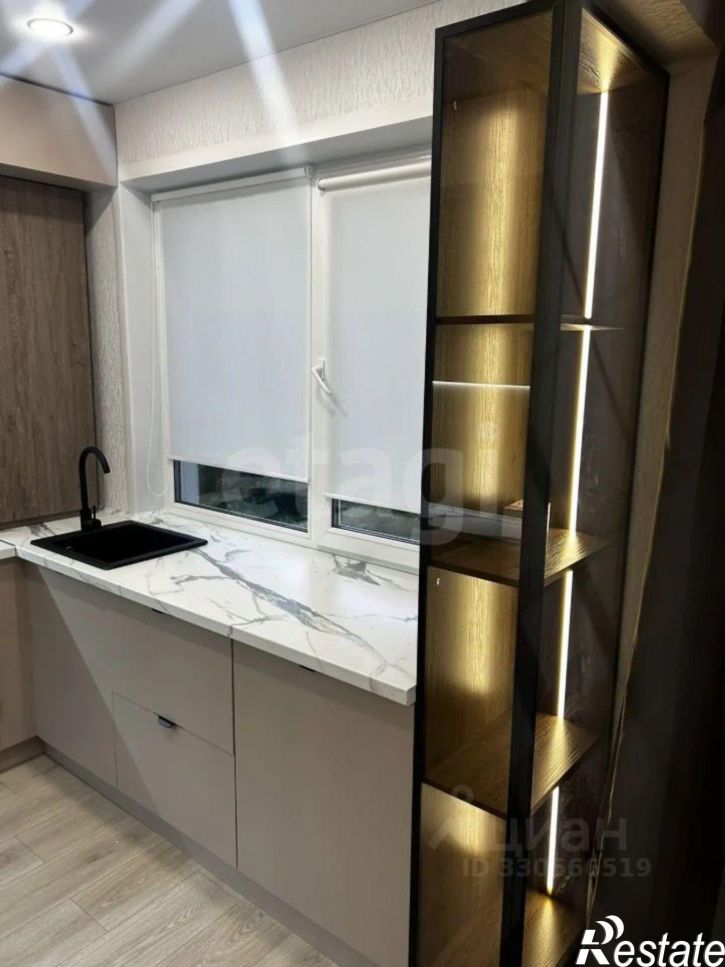 3-комн квартира улица Варейкиса, 12,  д. 12