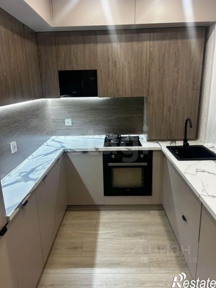 3-комн квартира улица Варейкиса, 12,  д. 12