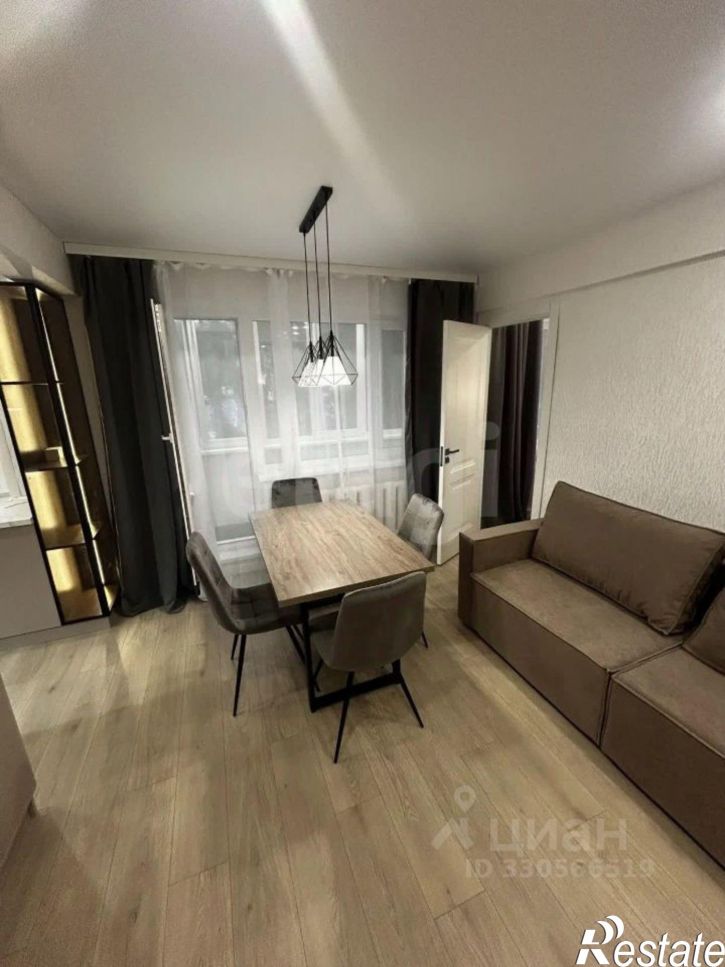 3-комн квартира улица Варейкиса, 12,  д. 12