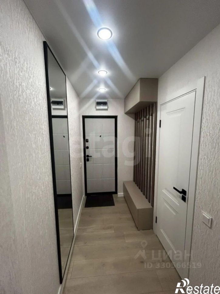 3-комн квартира улица Варейкиса, 12,  д. 12