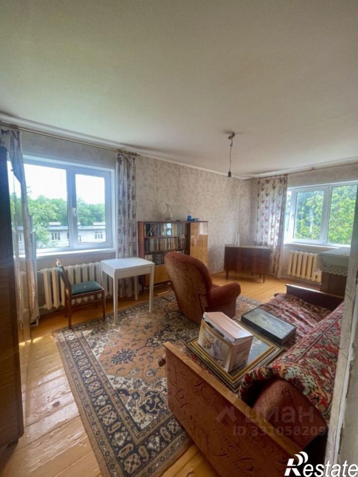 3-комн квартира Хрустальная улица, 48,  д. 48