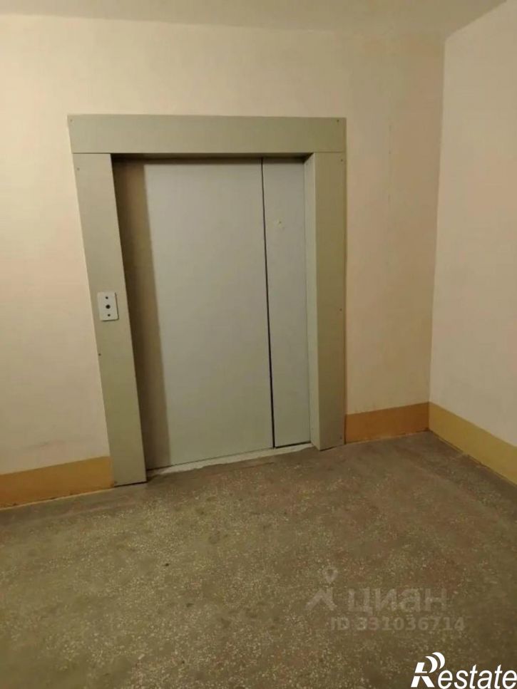 3-комн квартира ул Стасова, 19,  д. 19