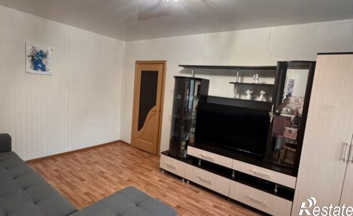 2-комн квартира проспект Врача Сурова, 1,  д. 1