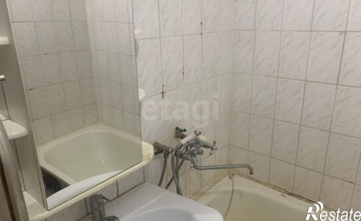 2-комн квартира ул Робеспьера, 81 2,  д. 81 2,  к. 2