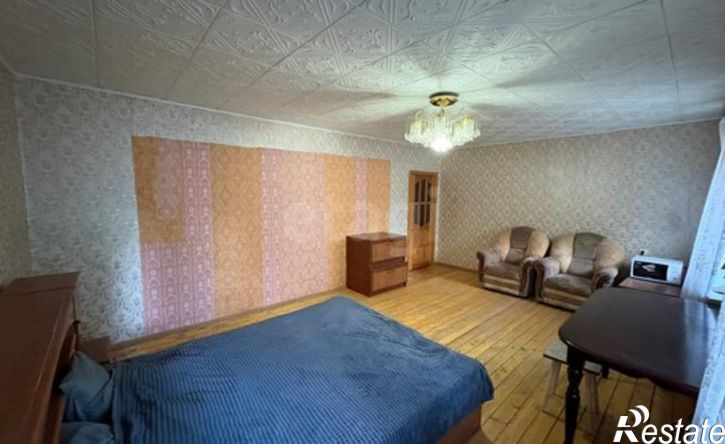 2-комн квартира ул Робеспьера, 81 2,  д. 81 2,  к. 2