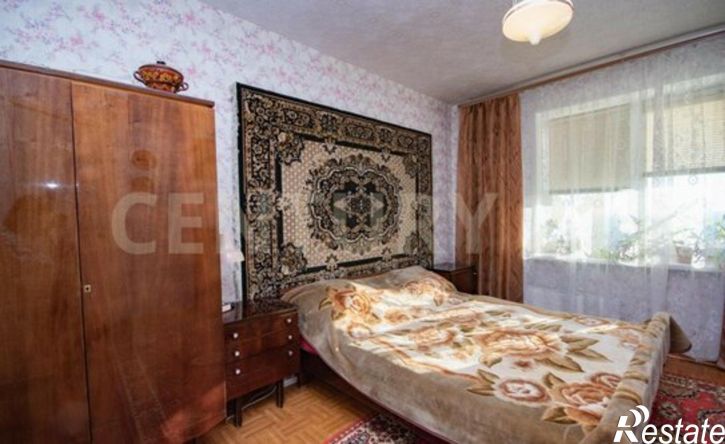 4-комн квартира улица Гагарина, 31,  д. 31