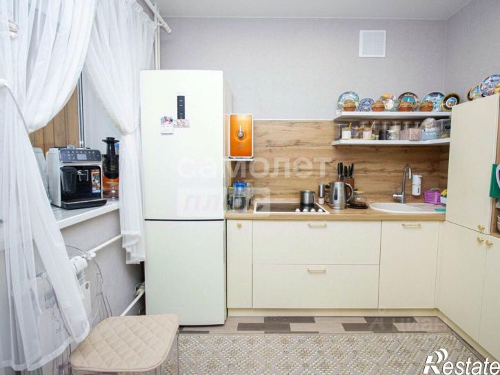 3-комн квартира Киевский бульвар, 15,  д. 15