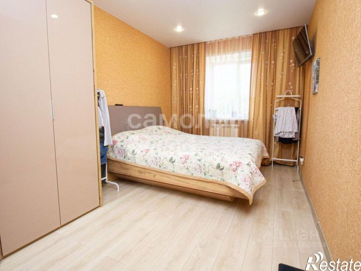 3-комн квартира Киевский бульвар, 15,  д. 15