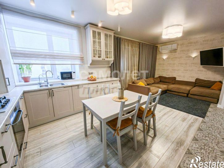 3-комн квартира ул Кирова, 37,  д. 37