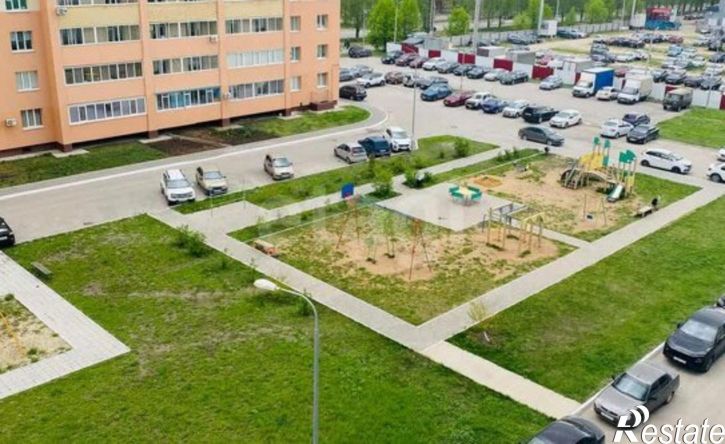 3-комн квартира пр-кт Врача Сурова, 37,  д. 37