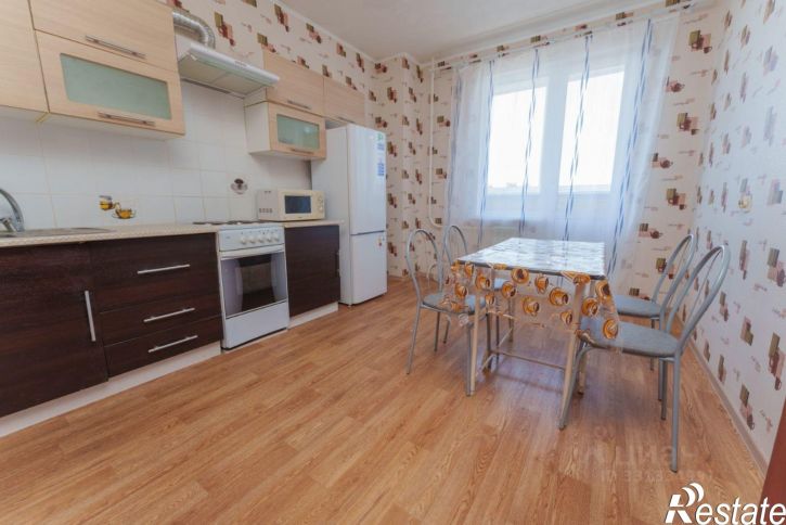 2-комн квартира улица Якурнова, 28,  д. 28