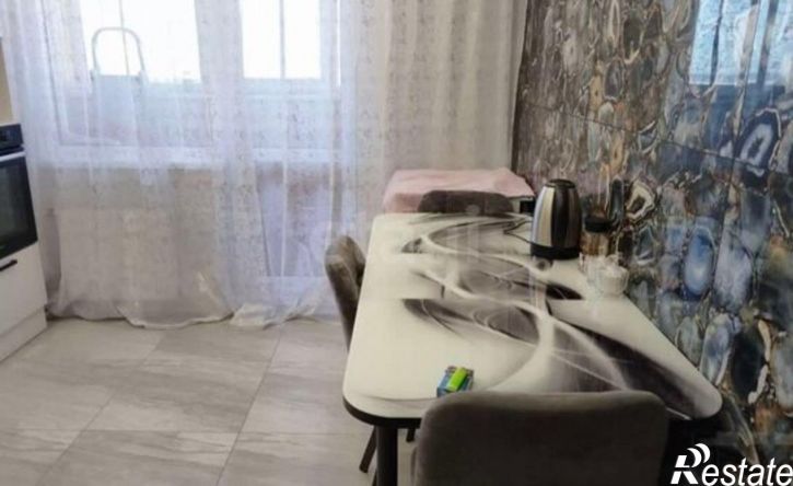 1-комн квартира улица Варейкиса, 52,  д. 52