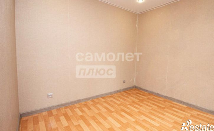 3-комн квартира улица Артёма, 20,  д. 20