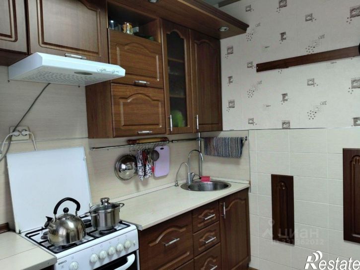 2-комн квартира улица Скочилова, 1,  д. 1