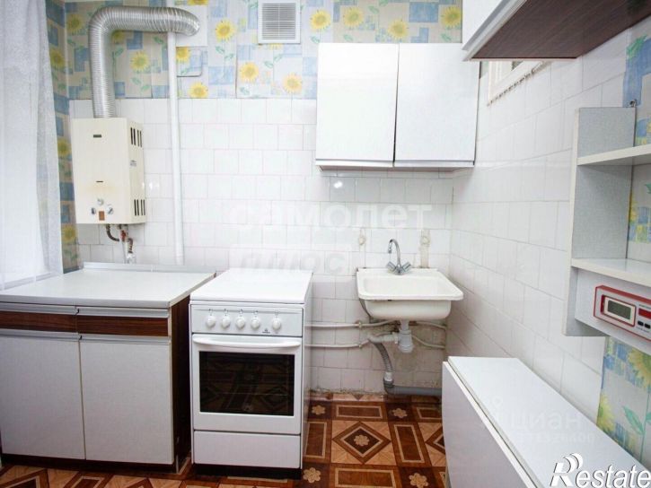3-комн квартира улица Гагарина, 3,  д. 3