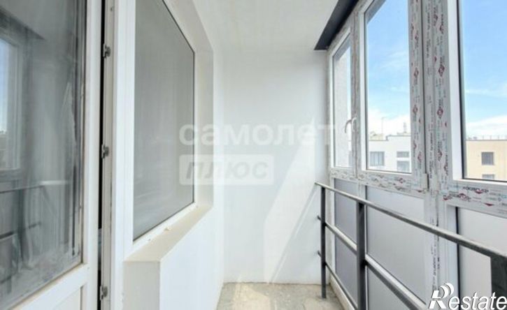 3-комн квартира пр-кт Маршала Устинова, 50,  д. 50