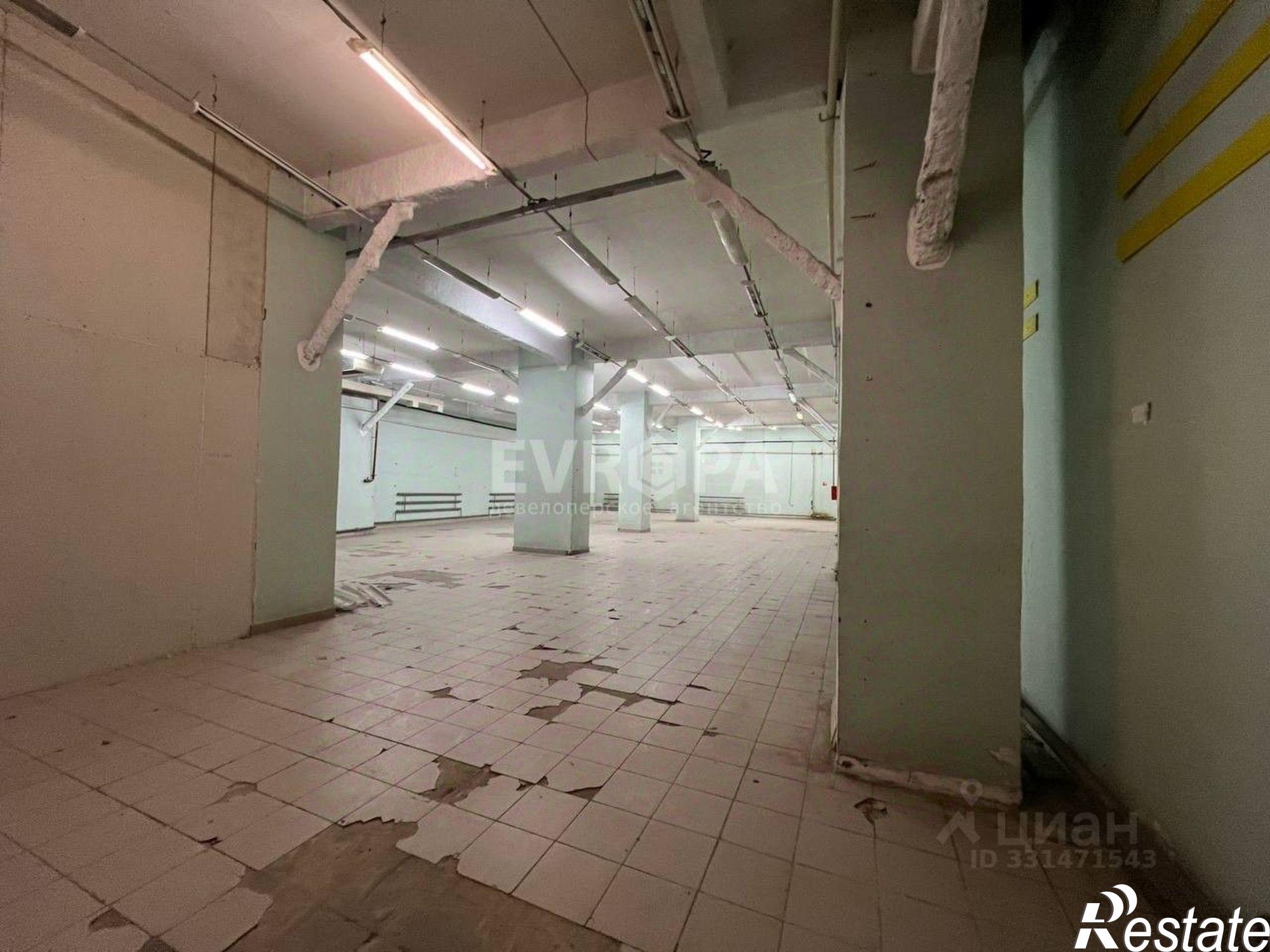Купить складское помещение за 65 002 100 рублей на Московское шоссе, 17