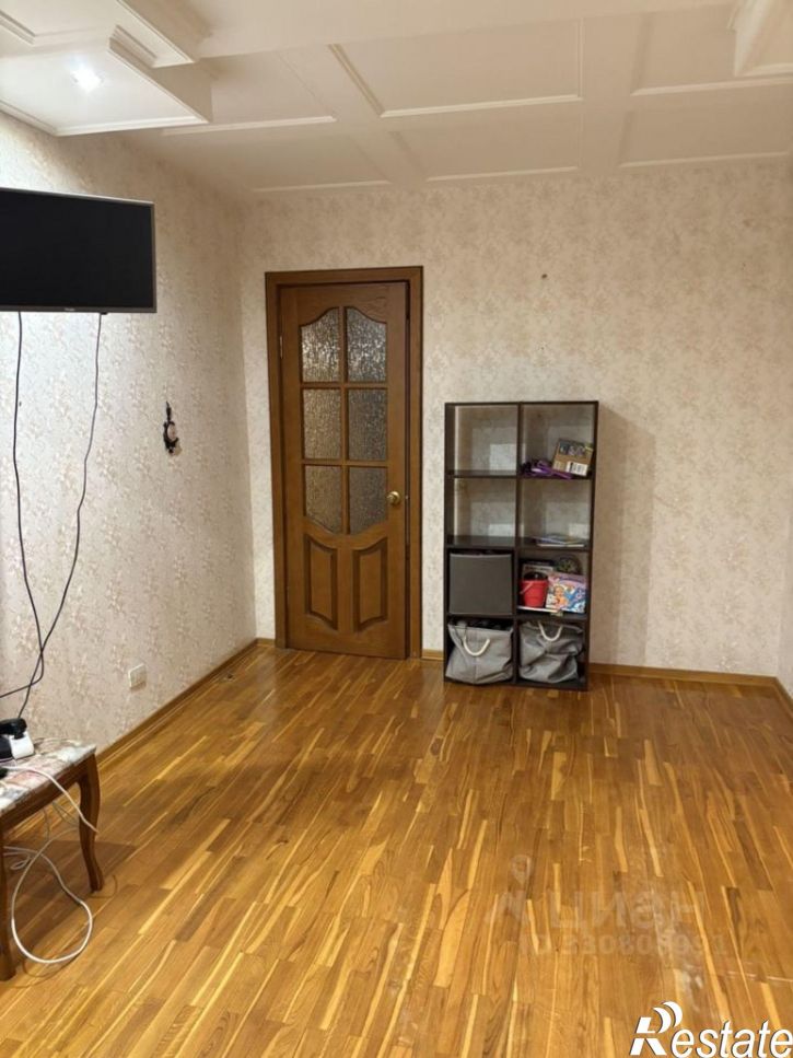 3-комн квартира Ленинградская улица, 32,  д. 32