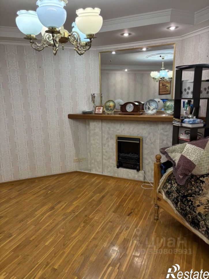 3-комн квартира Ленинградская улица, 32,  д. 32