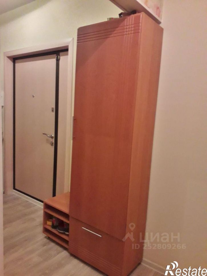 2-комн квартира пр-кт Генерала Тюленева, 44,  д. 44