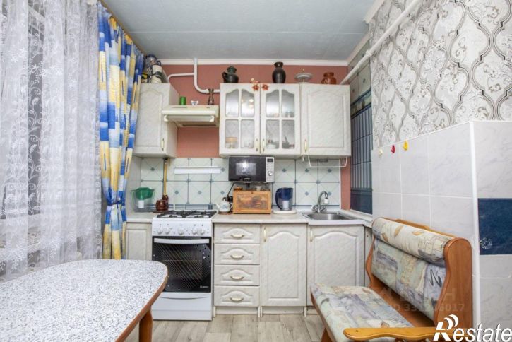 2-комн квартира улица Врача Михайлова, 44,  д. 44