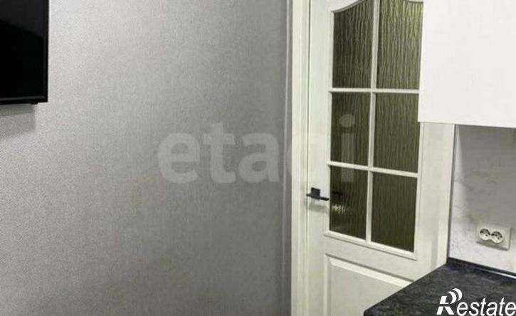 3-комн квартира улица Врача Михайлова, 37,  д. 37