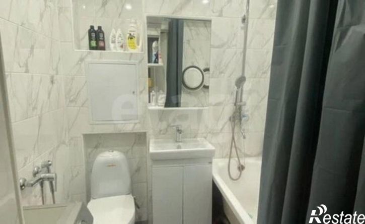 3-комн квартира улица Врача Михайлова, 37,  д. 37