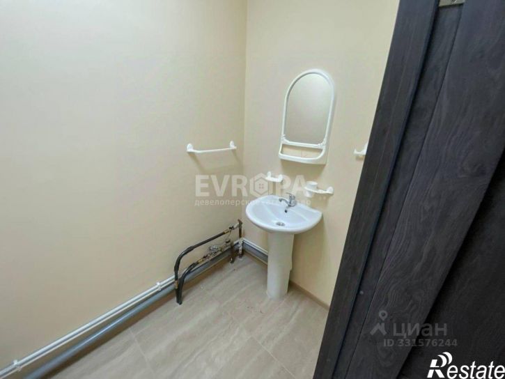 Торговое помещение улица Генерала Кашубы, 4 к1,  д. 4 к1