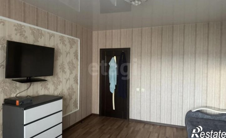 4-комн квартира улица Врача Михайлова, 48,  д. 48