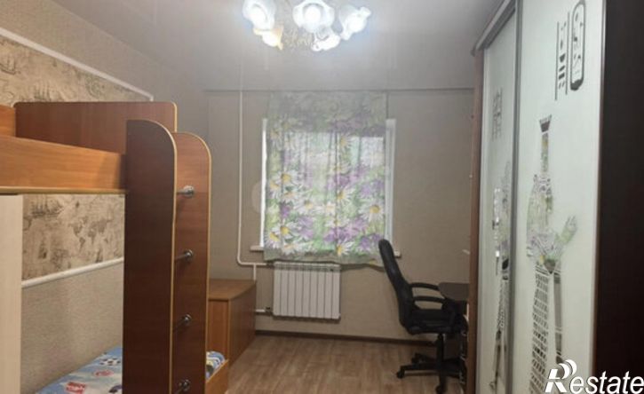 4-комн квартира улица Врача Михайлова, 48,  д. 48