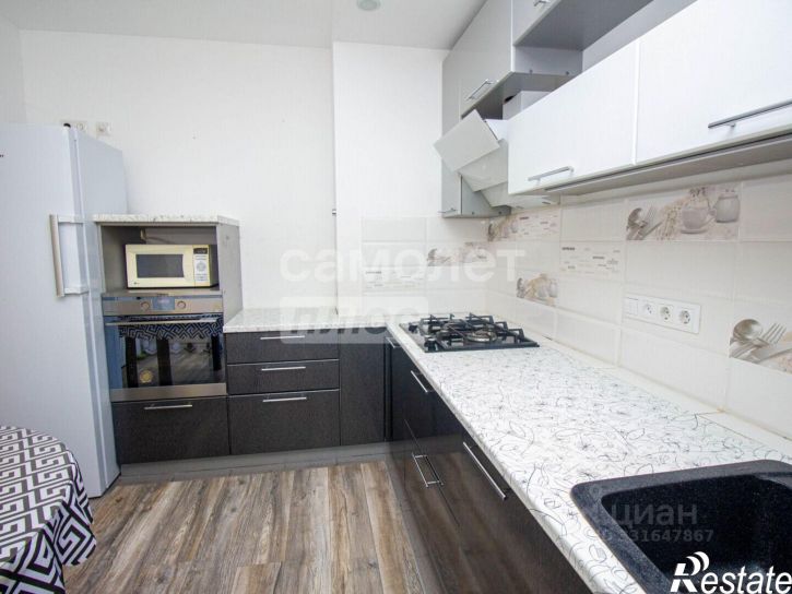 3-комн квартира ул Робеспьера, 5 1,  д. 5 1,  к. 1