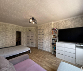 1-комн, 42кв м, этаж 3/18 пр-кт Врача Сурова, 26