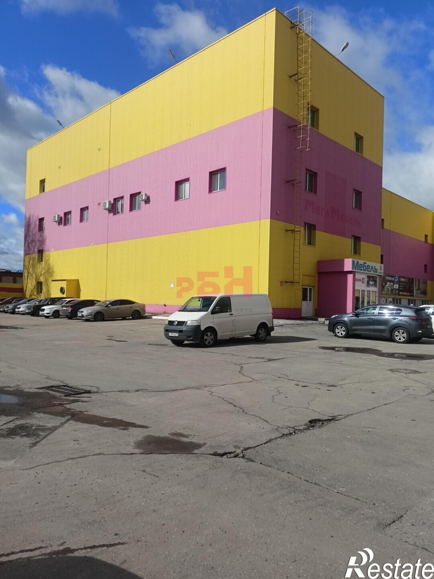 Купить торговое помещение за 15 000 000 рублей на Октябрьская ул.