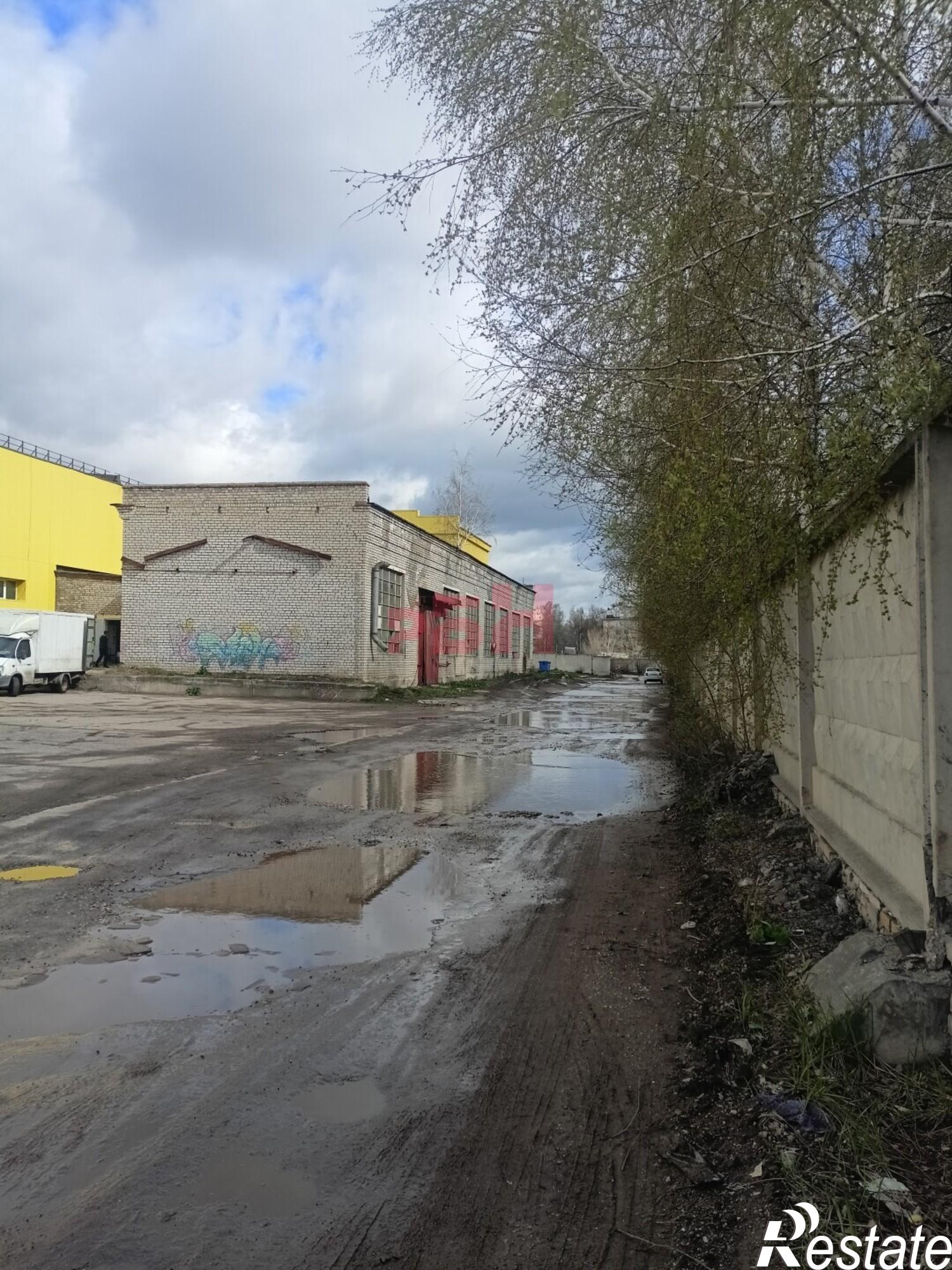 Купить торговое помещение за 15 000 000 рублей на Октябрьская ул.