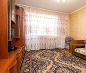 2-комн, 69кв м, этаж 3/5 Киевский б-р, 19