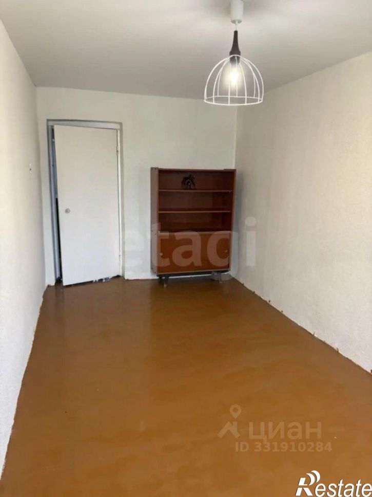 2-комн квартира ул Хрустальная, 33,  д. 33