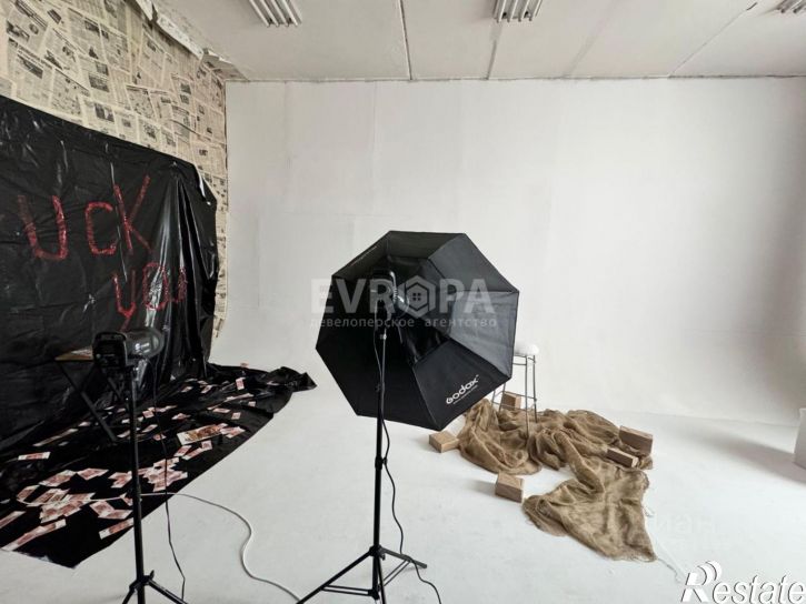 3-комн квартира Львовский б-р, 11,  д. 11