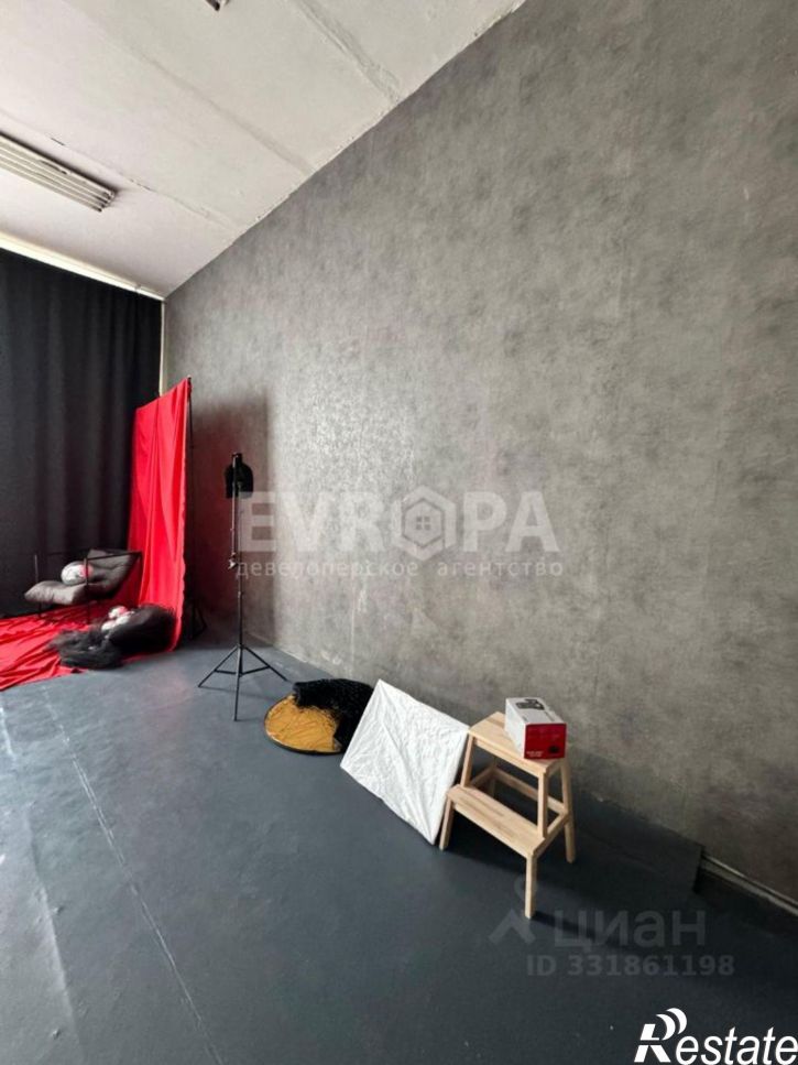 3-комн квартира Львовский б-р, 11,  д. 11