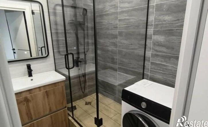 2-комн квартира пр-кт Маршала Устинова, 29,  д. 29