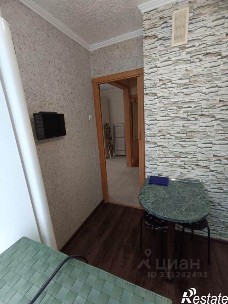 1-комн квартира ул Хрустальная, 37,  д. 37