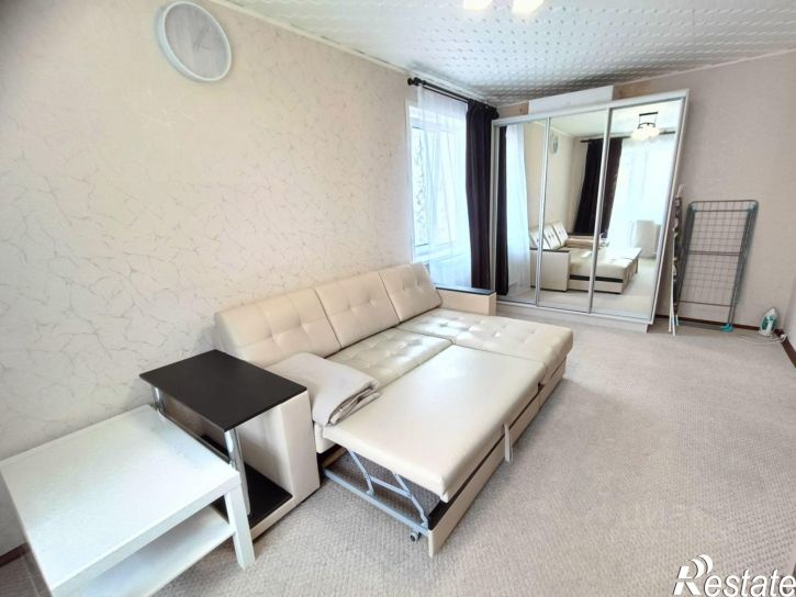 1-комн квартира ул Хрустальная, 37,  д. 37