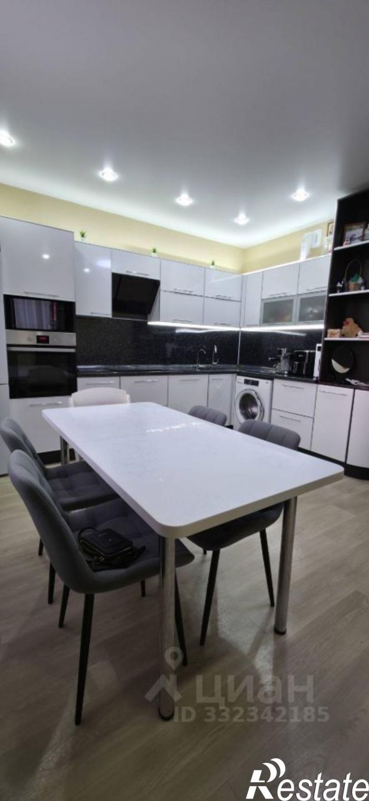 2-комн квартира ул Аблукова, 6,  д. 6