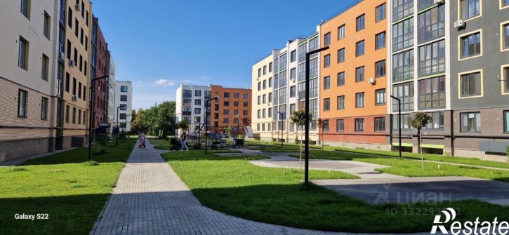 4-комн квартира пр-кт Маршала Устинова, 44,  д. 44