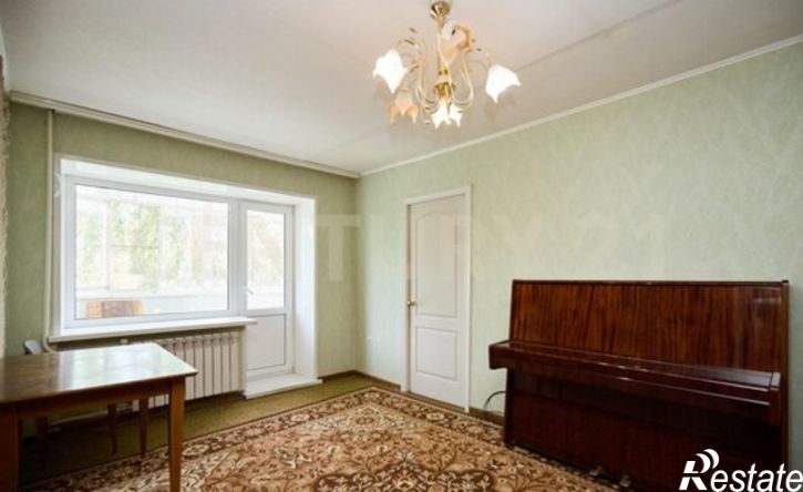 3-комн квартира ул Врача Михайлова, 37,  д. 37