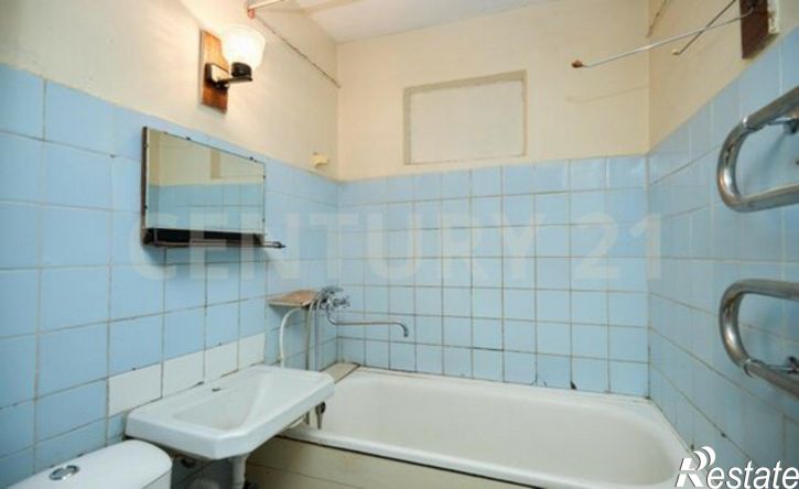 3-комн квартира ул Врача Михайлова, 37,  д. 37