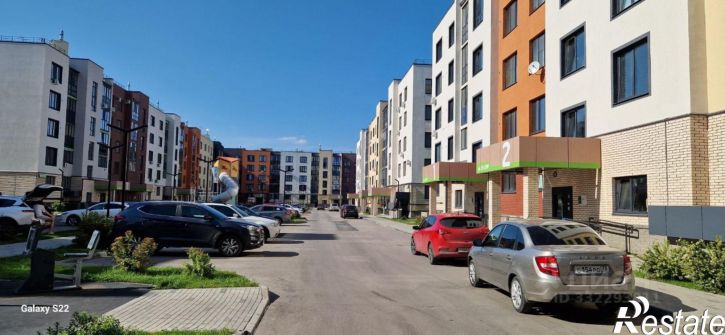 4-комн квартира пр-кт Маршала Устинова, 44,  д. 44